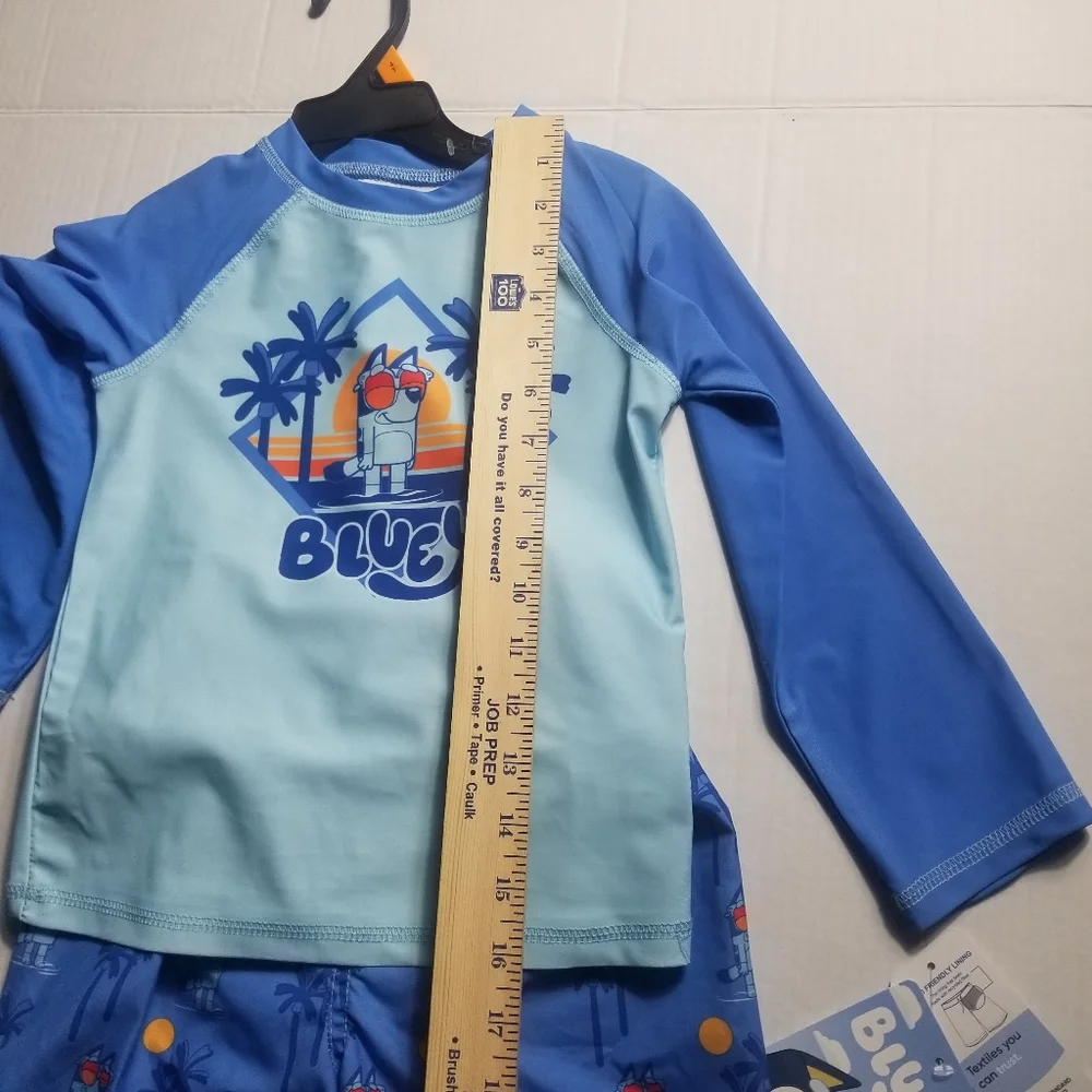 NWT BLUEY KIDS SWIM LONG SLEEVE SHIRT AND SHORT SET 50+ UPF SIZE 4T